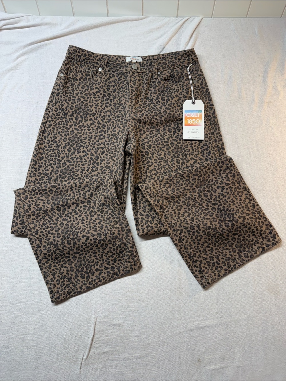Women's Leopard Print Wide Leg Jeans - Brown - Picture 2 of 8